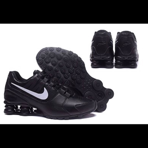 Women’s Nike Shox Avenue Running Shoes Black/White - Picture 2 of 2